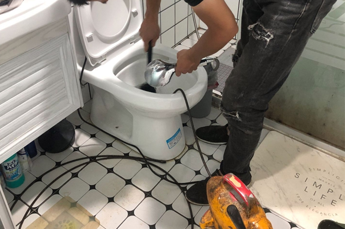 梅河口疏通下水道